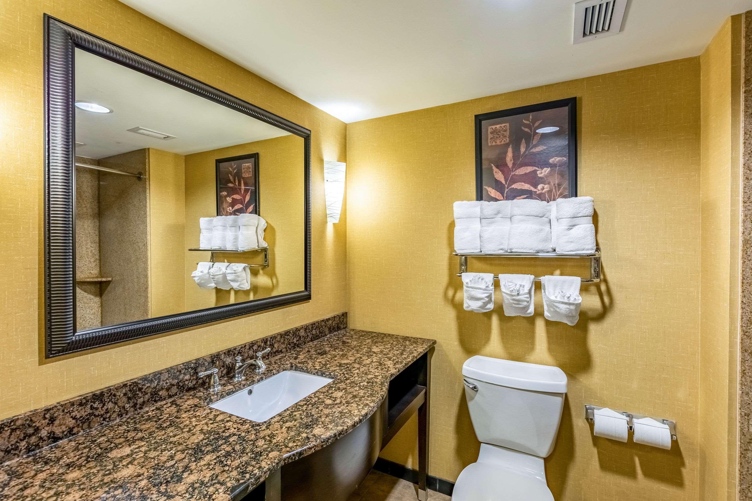 Express & By Ihg