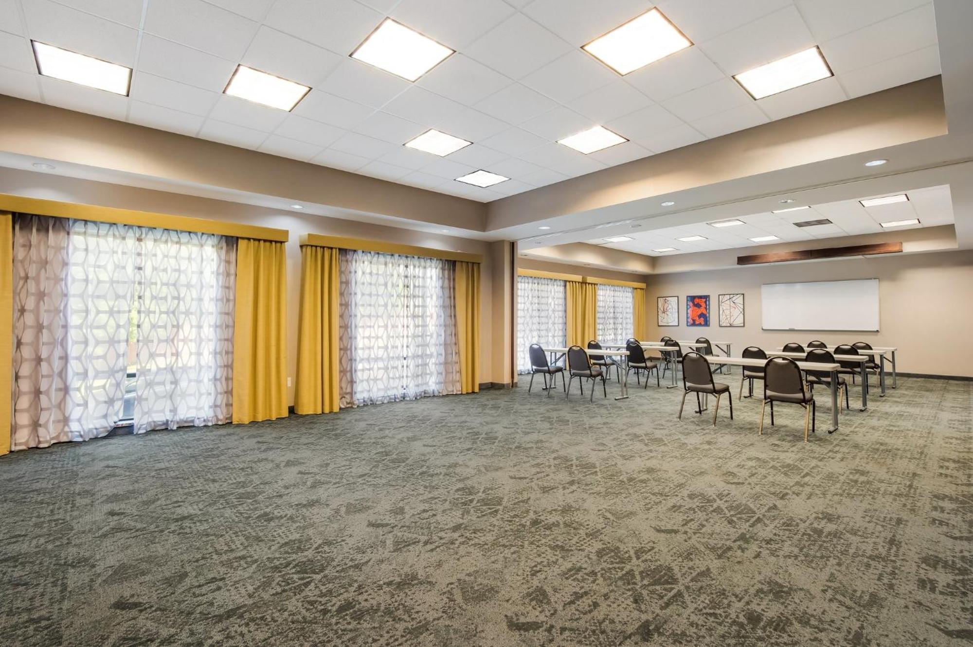 Express & By Ihg Lexington