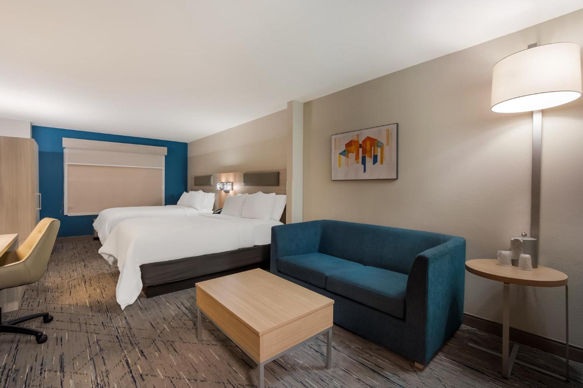 Express & By Ihg Hotel 3*