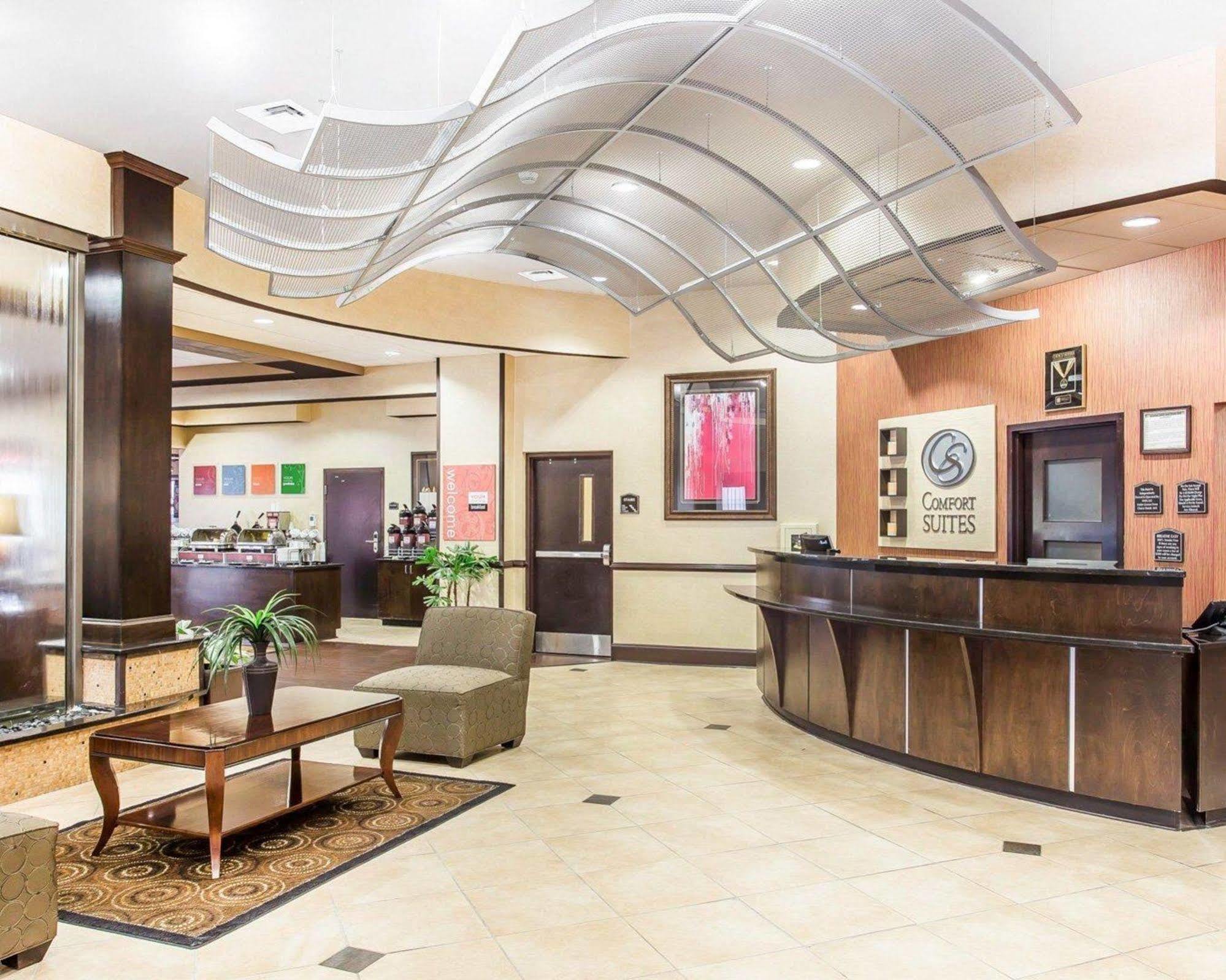 Express & By Ihg Hotel 3*
