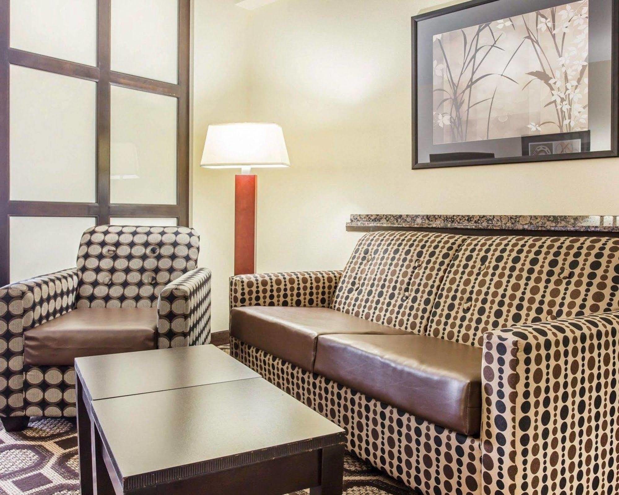 Hotel Express & By Ihg 3*