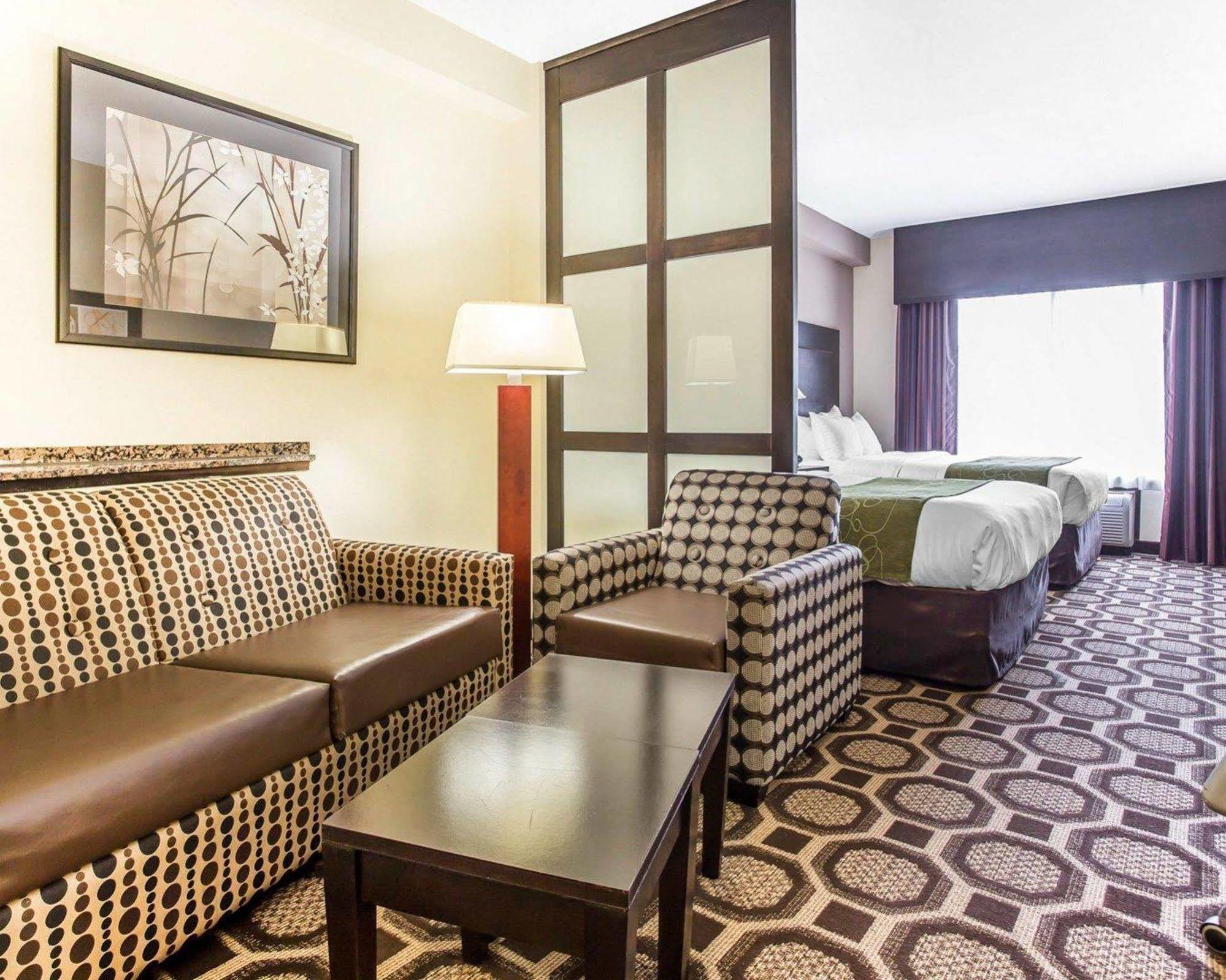 Express & By Ihg