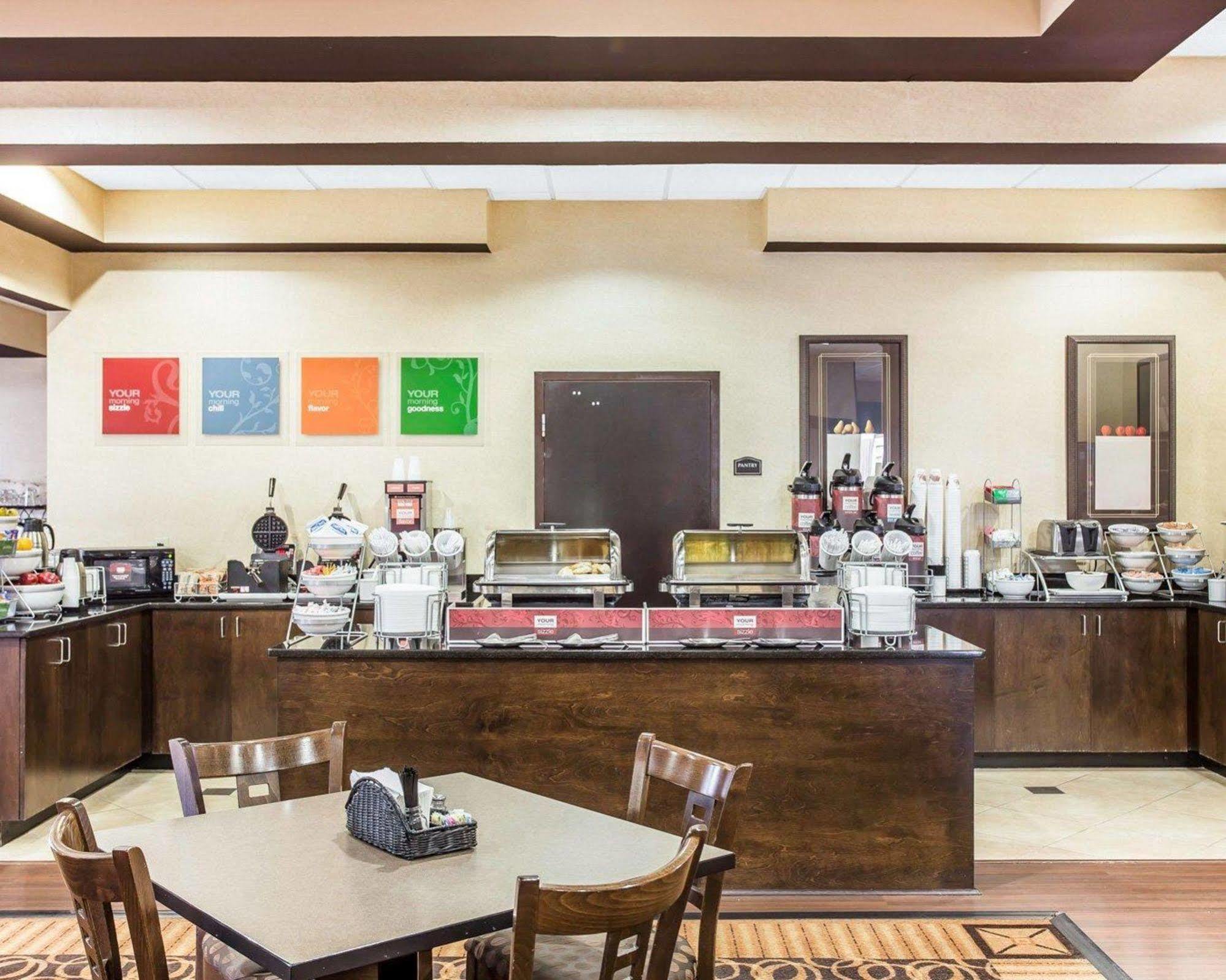Hotel Express & By Ihg 3*